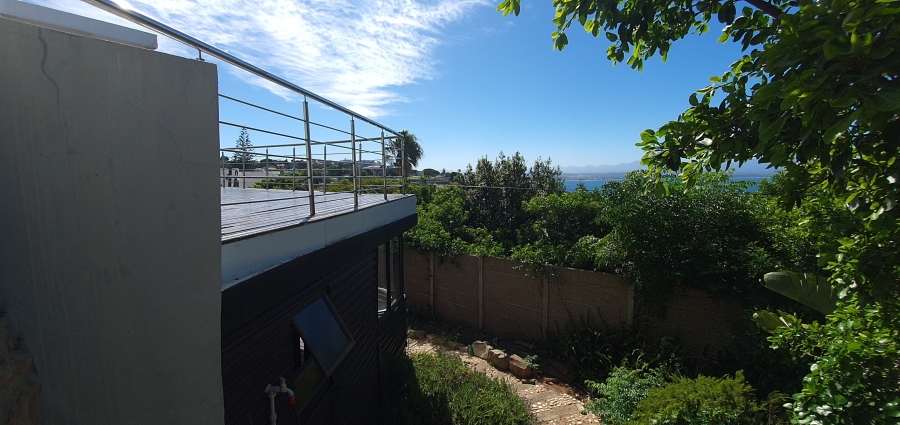 4 Bedroom Property for Sale in Mossel Bay Central Western Cape